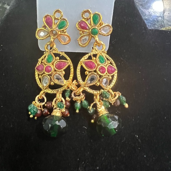 Jewellery Set - Picture 3 of 3